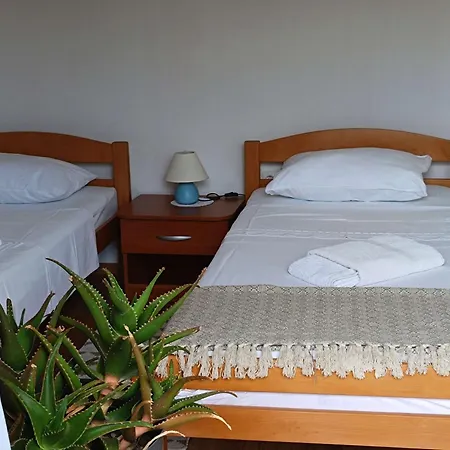Apartment By The Sea Kastel Stafilic, - 22570 Kastela